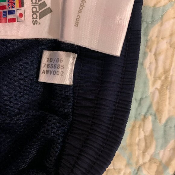 MEN'S CLASSIC ADIDAS 3 STRIPE WINDBREAKER TRACK PANTS, SIZE SMALL, NAVY/WHITE - Picture 5 of 5